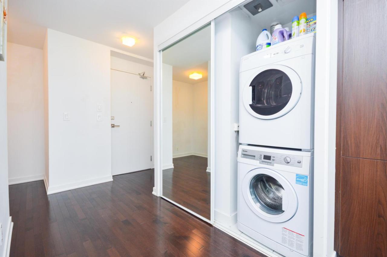Downtown Toronto Condo Near Cn Tower, Mtcc, Rogers Center , Union Station Eksteriør bilde