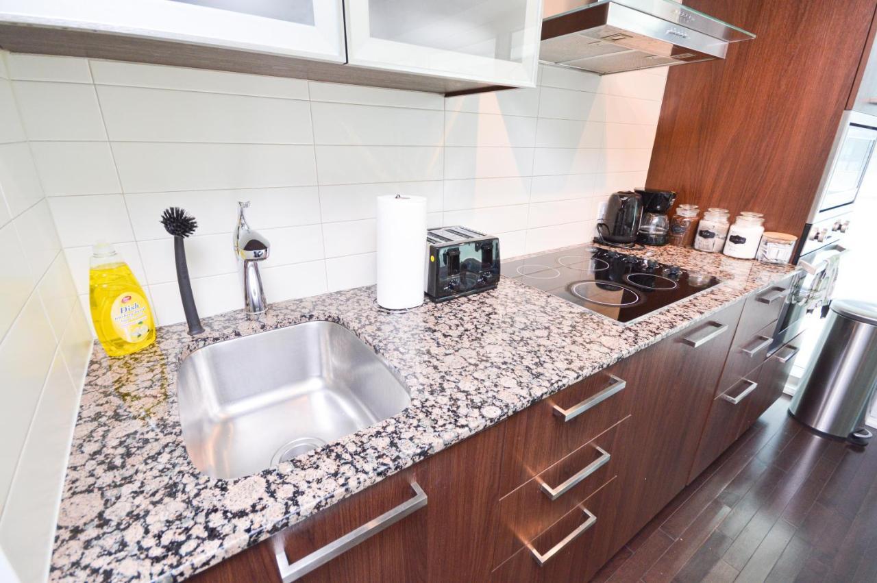 Downtown Toronto Condo Near Cn Tower, Mtcc, Rogers Center , Union Station Eksteriør bilde