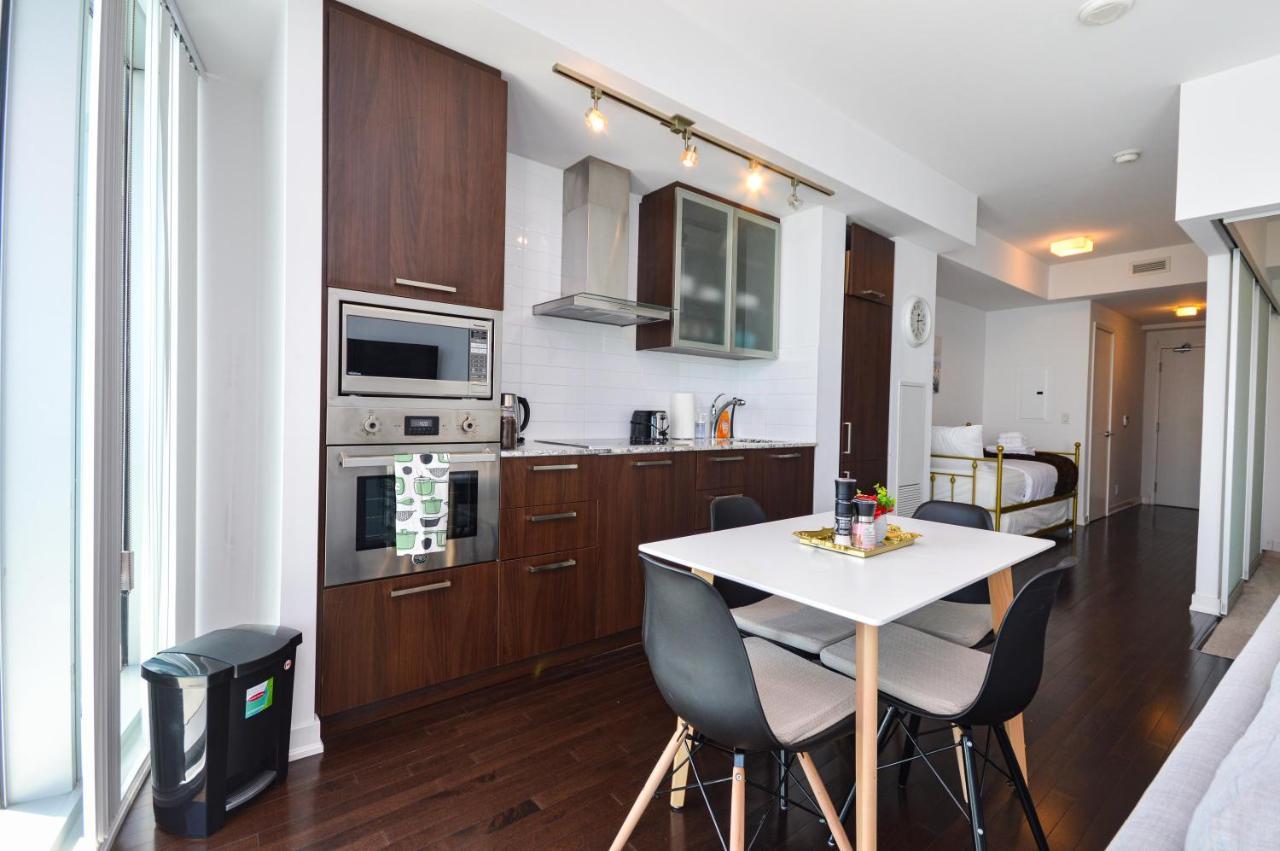 Downtown Toronto Condo Near Cn Tower, Mtcc, Rogers Center , Union Station Eksteriør bilde