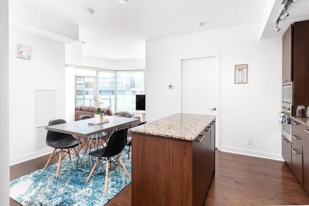 Downtown Toronto Condo Near Cn Tower, Mtcc, Rogers Center , Union Station Eksteriør bilde